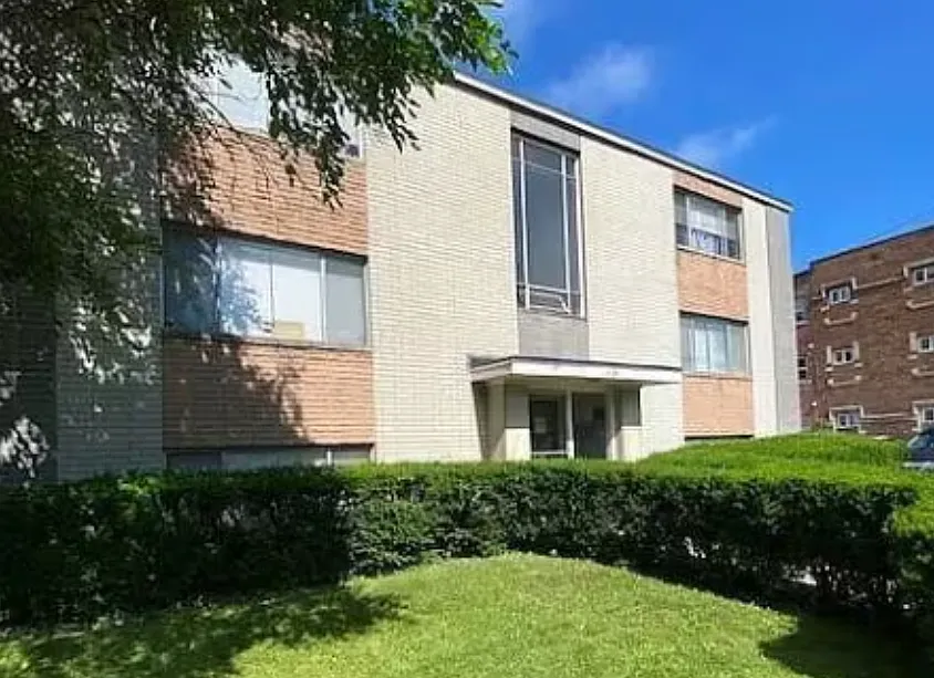 Sunset Apartments — Photo 1