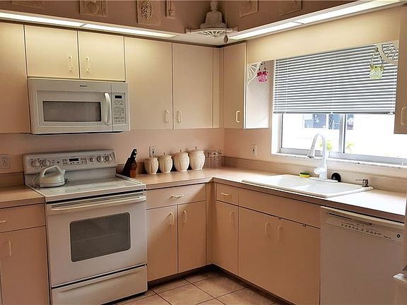 5th image of 6497 Hamlet Dr Unit B