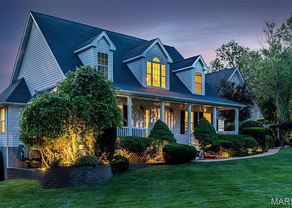 1st image of 327 Hickory Spring Ln