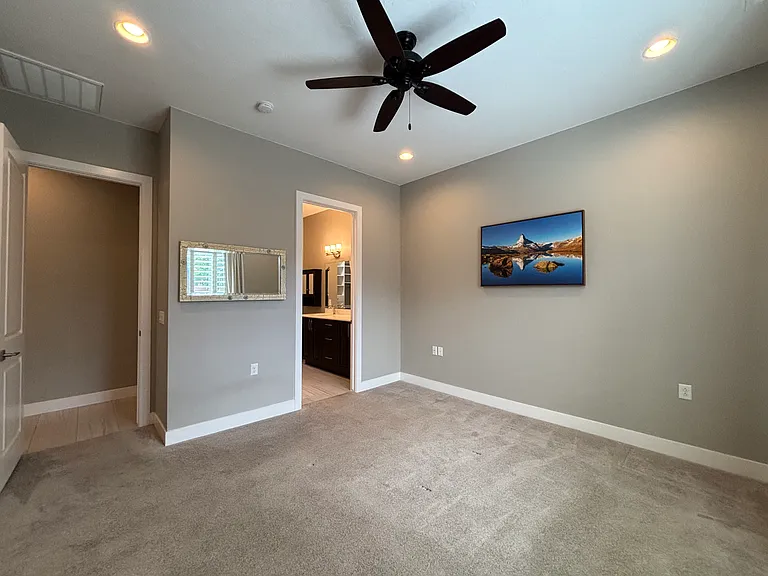 4849 S Martin Dr — Photo 14