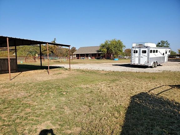 3rd image of 6413 S Fm 113
