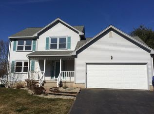 8 Walcott Grn, South Windsor, CT 06074