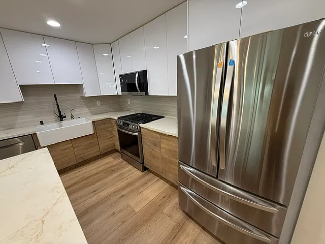 2 bed, 1000 sqft, $4,850 — Photo 2