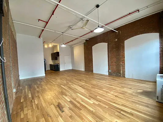 Rented by Carnegie Management Inc | media 17
