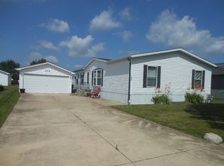 225 Poppy Ln, Matteson, IL 60443