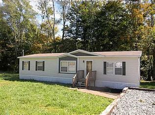 189 Peaceful Ln, Rupert, WV 25984
