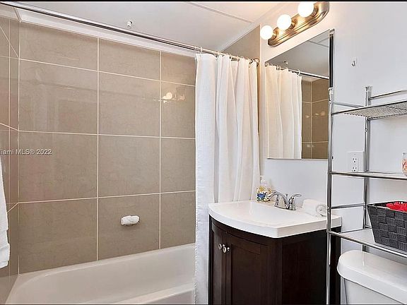 5th image of 2690 Marathon Ln