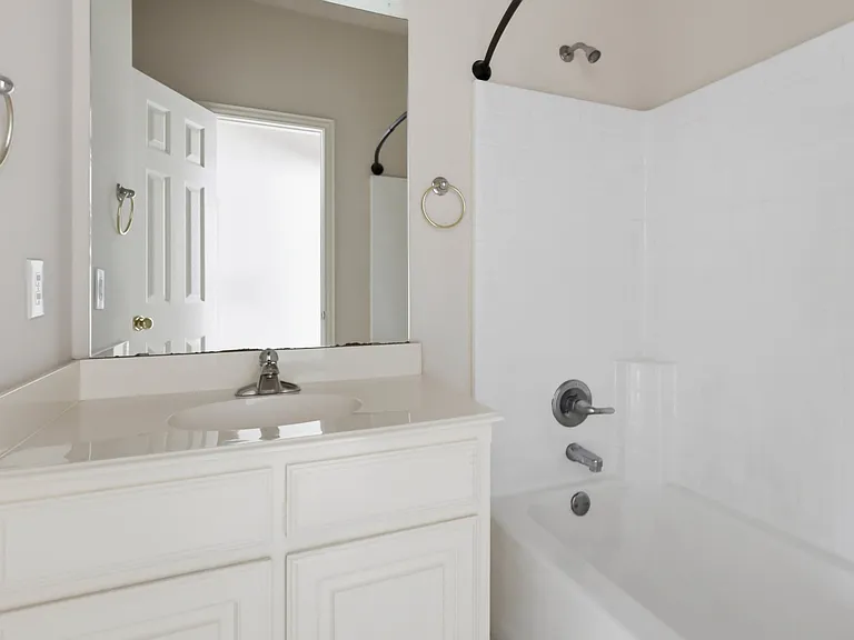full bathroom upstairs