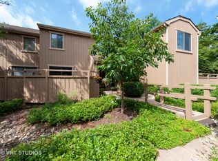 801 Oak Hill Rd #471, Barrington, IL 60010