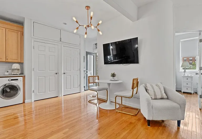 159 Newark St #3D — Photo 10