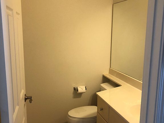 4th image of 7012 Hawaii Kai Dr Unit 607