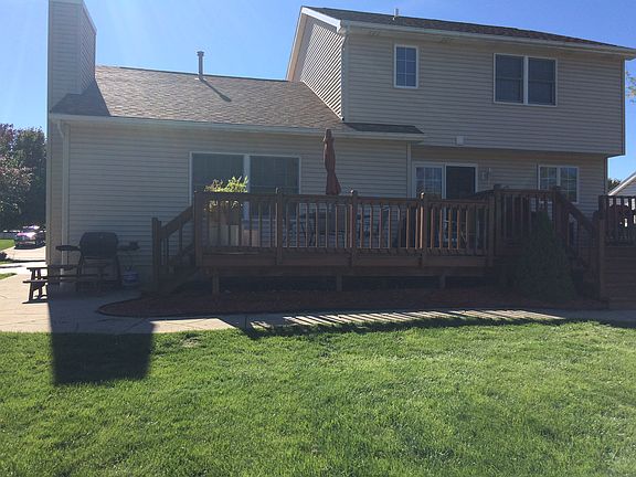 3rd image of 2207 Woodsfield Dr