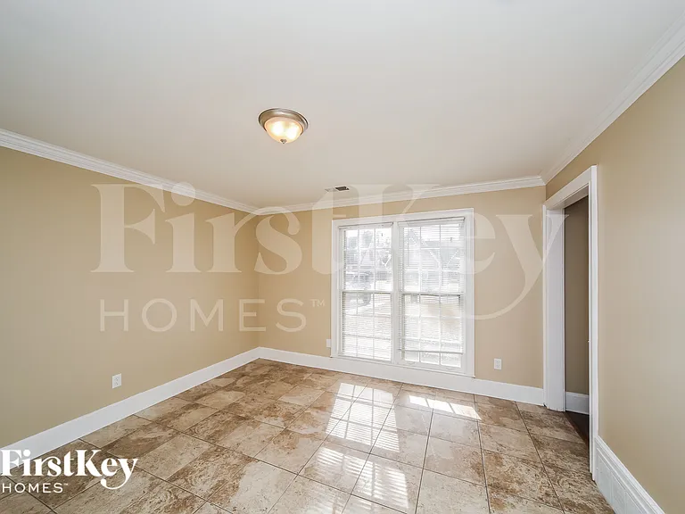 8158 Creekside Cir S — Photo 4