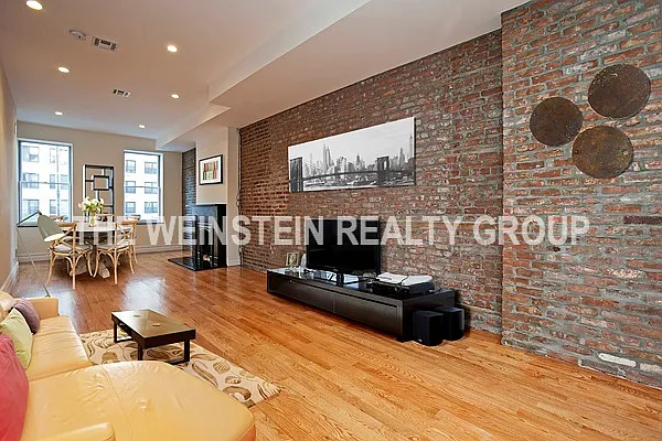 Rented by Weinstein Realty Group | media 20
