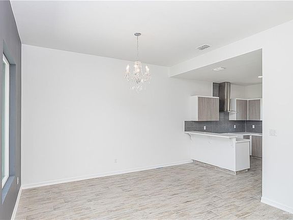 3rd image of 4805 Hernandez Dr