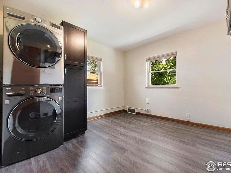 1114 Pratt St — Photo 13