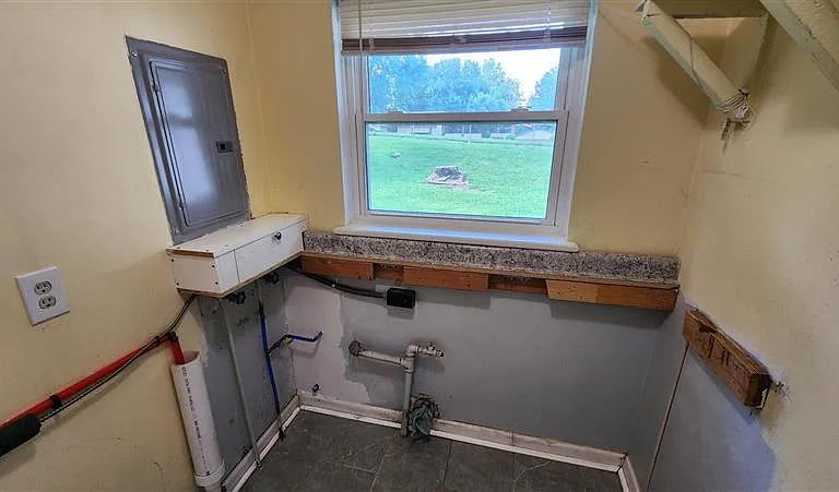 505 Kent Dr — Photo 18