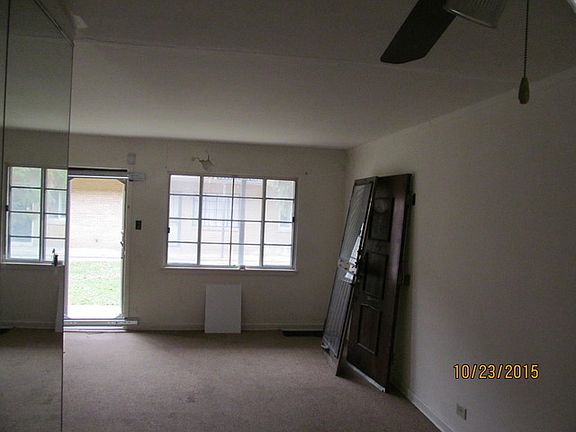 5th image of 7834 S South Shore Dr