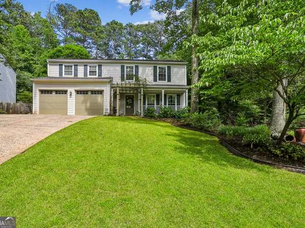 119 Laurel Mill Ct, Roswell, GA 30076
