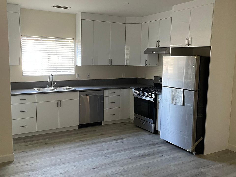 1st image of 8546 Tampa Ave