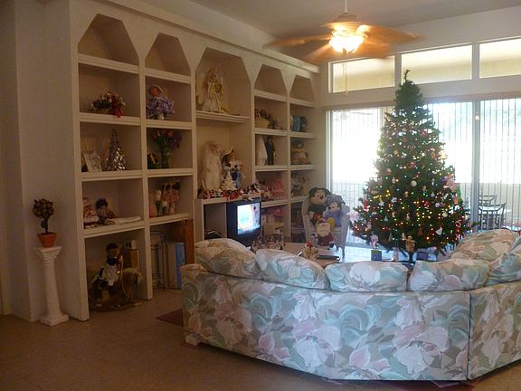 5th image of 943 W Rollingwood Ct