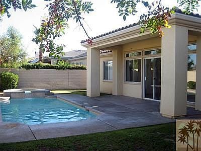 Relaxing Pool and Spa