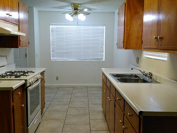 3rd image of 189 N Marguerite Ave