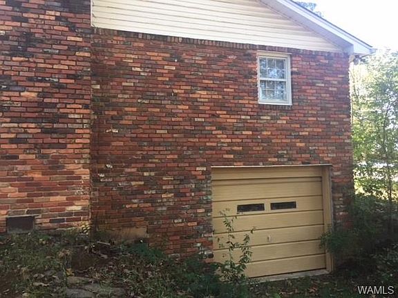 3rd image of 4001 17th St NE