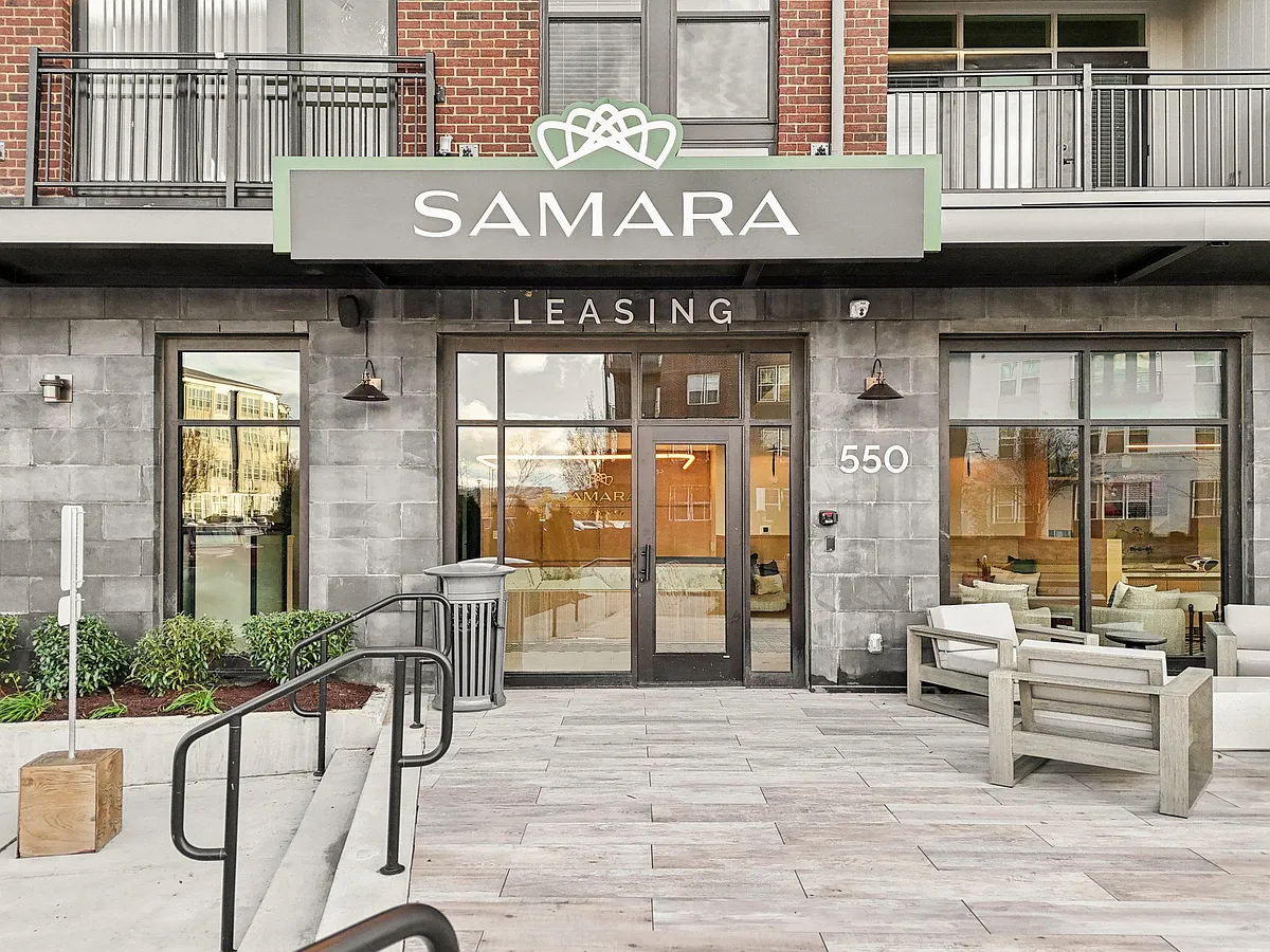 Building Photo - Samara