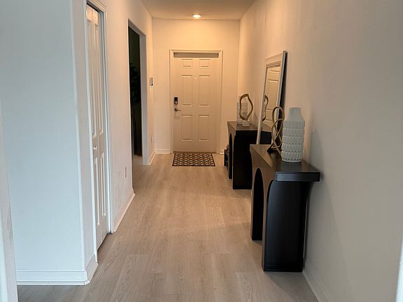 5th image of 4011 86th St E