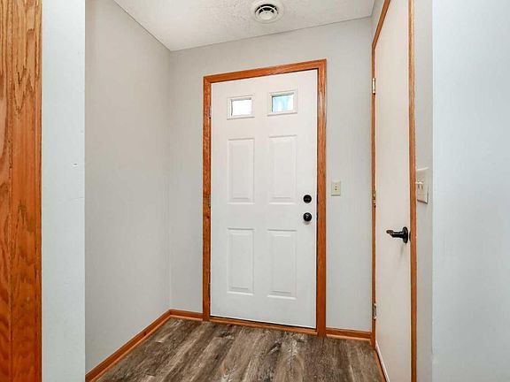 4th image of 18232 Cascade Dr