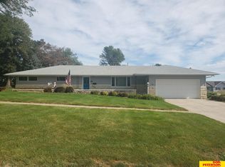 601 W Cedar St, Coleridge, NE 68727