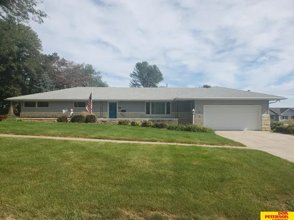 601 W Cedar St, Coleridge, NE 68727