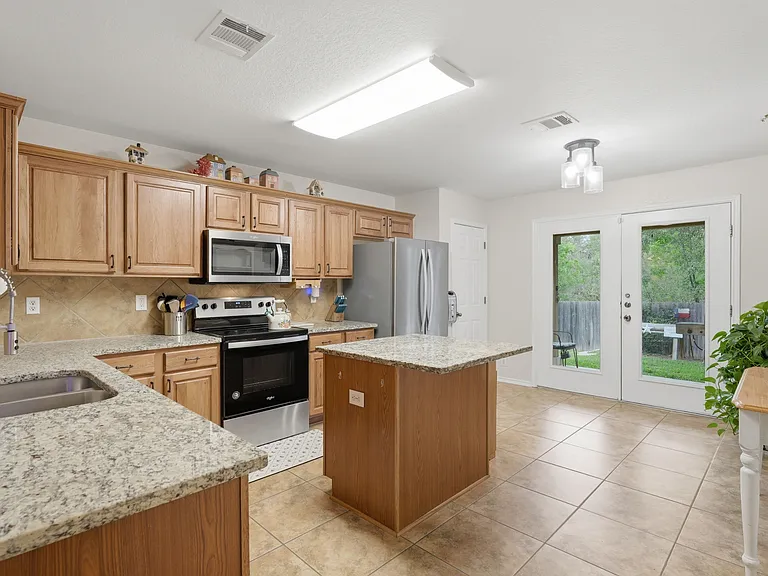 2909 Ashwood Rd — Photo 12