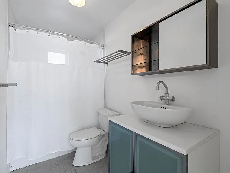 4222 E Indianola Ave — Photo 19
