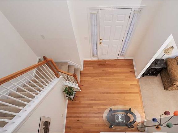 4th image of 1035 Brighton Cove Trl