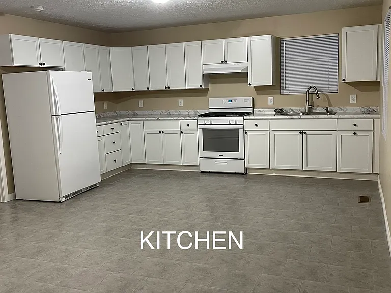 702 Central Ave — Photo 14