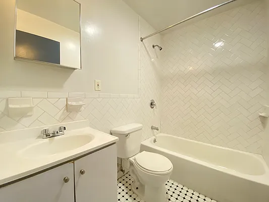 Rented by REAL New York | media 10