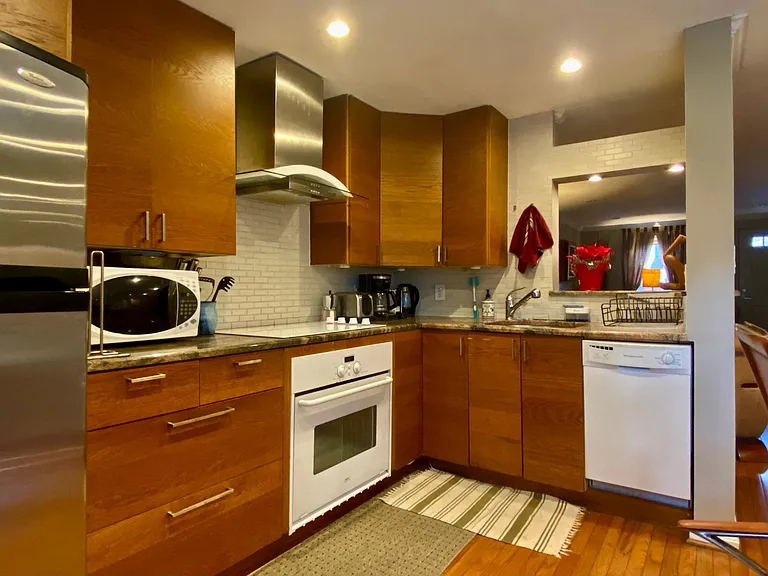 14 Strath Haven Ct — Photo 11