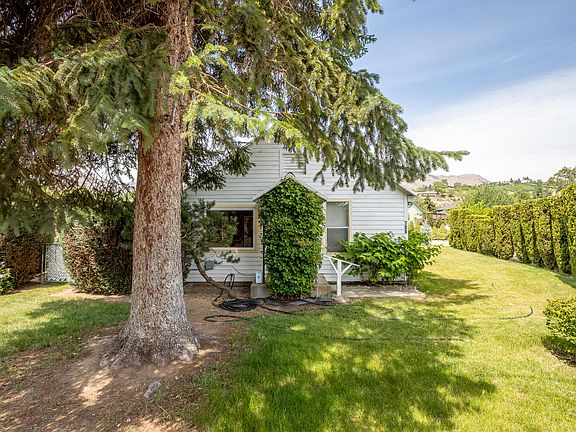 2nd image of 708 Woodward Dr