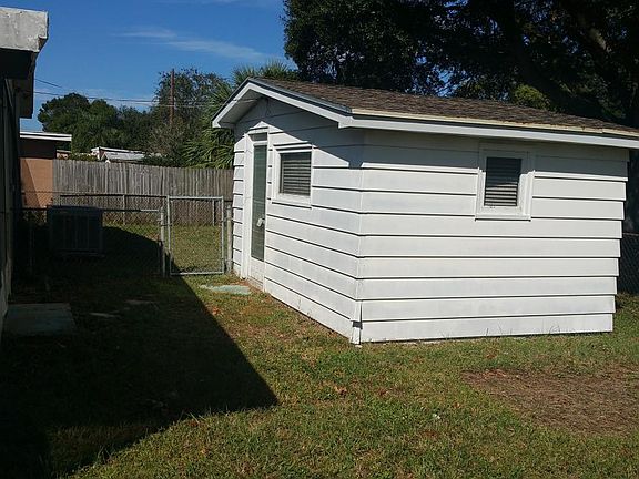 3rd image of 4705 W Fairview Hts