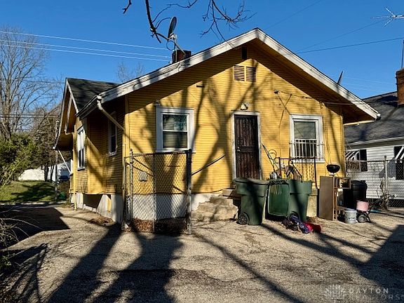 5th image of 236 Elmhurst Rd