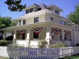 328 E Jefferson St #6, Iowa City, IA 52245