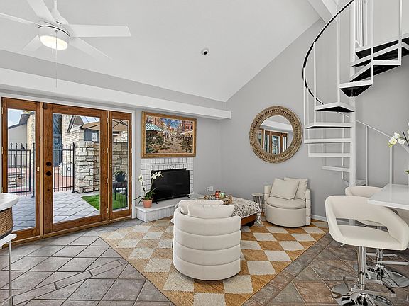 5th image of 103 Island Dr. #3