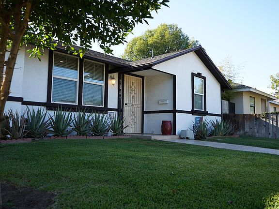 3rd image of 7857 Louise Ave