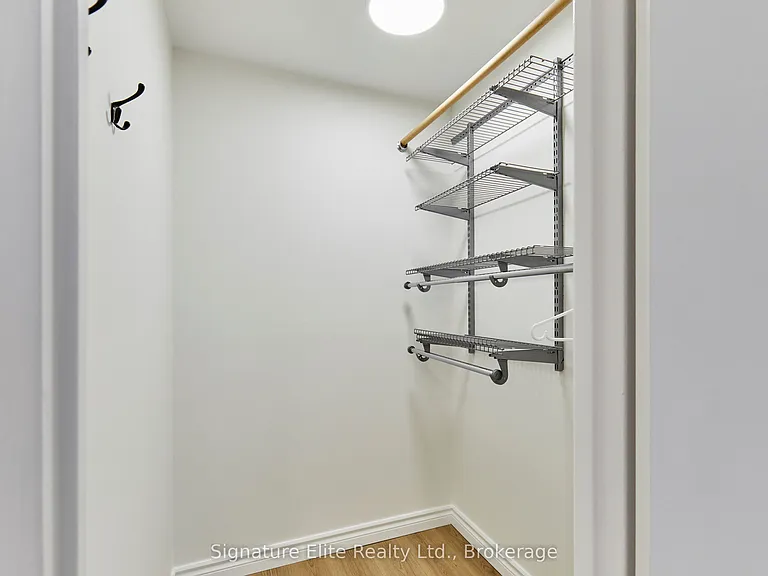 50 Scarborough Golf Club Rd #124 — Photo 19