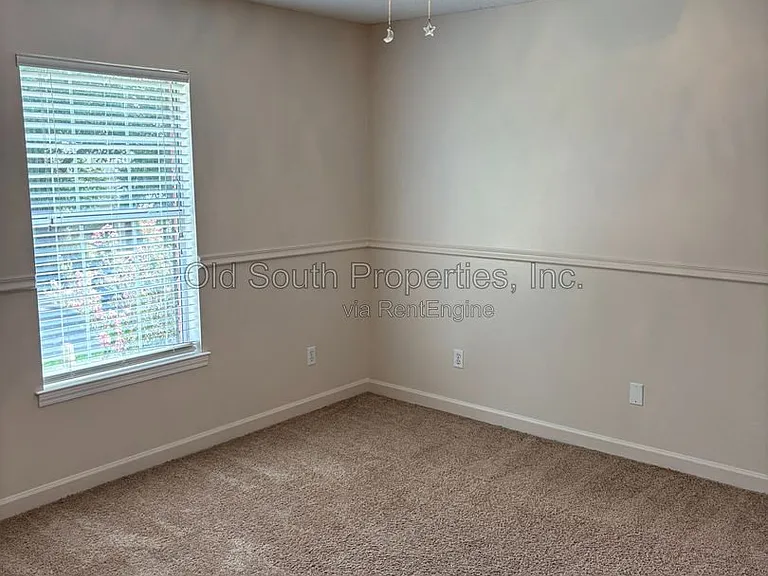 3111 Leesburg Sq — Photo 19