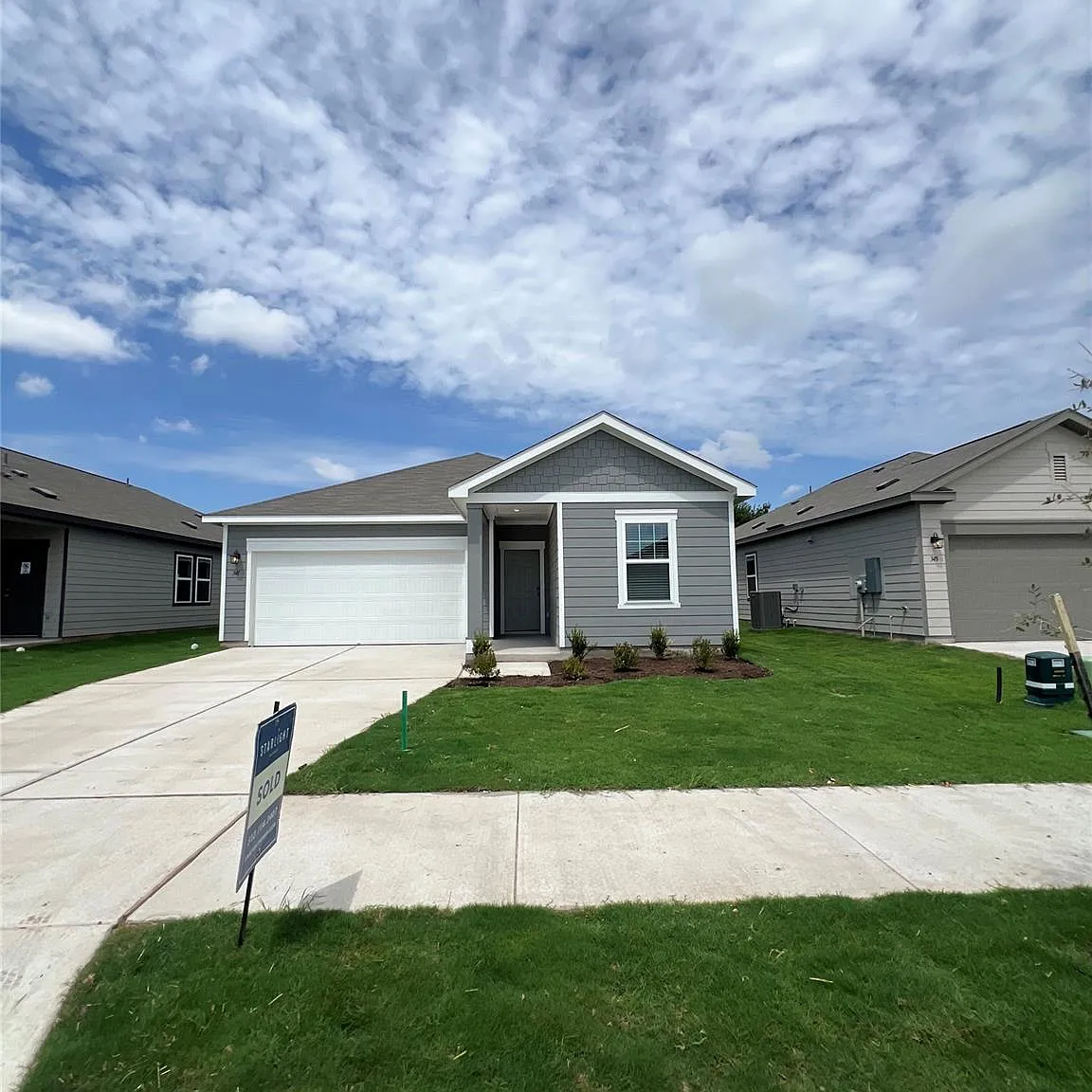 3 bed, 2.0 bath, 1662 sqft, $2,000 — Photo 1