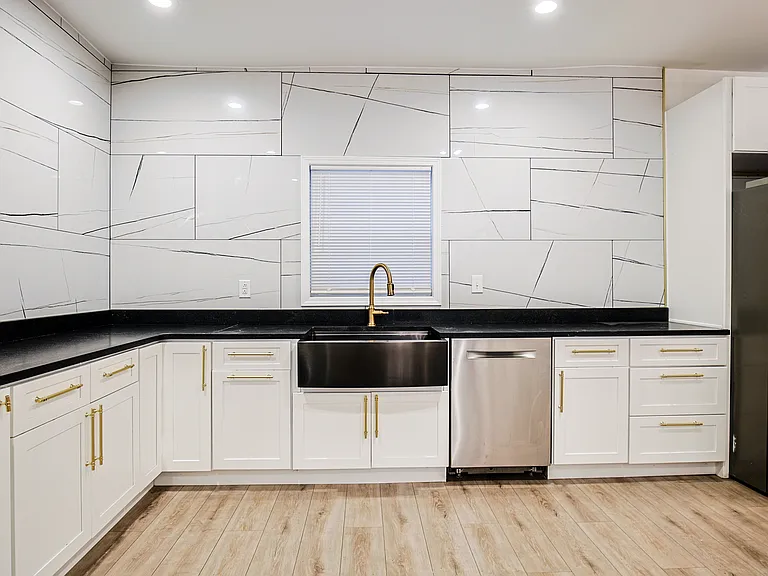 1170 Niles Ave NW — Photo 18