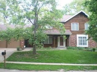 844 Country Stone Dr, Ballwin, MO 63021